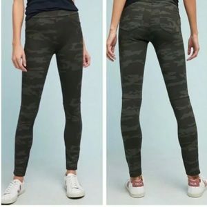 New Anthropologie Sanctuary Runway Leggings GREEN MOTIF Size S